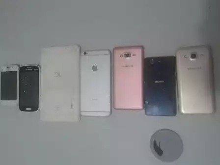 Polícia Civil procura donos de vários celulares recuperados