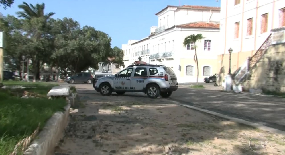 Calçadas são destruídas no Centro histórico de São Luís