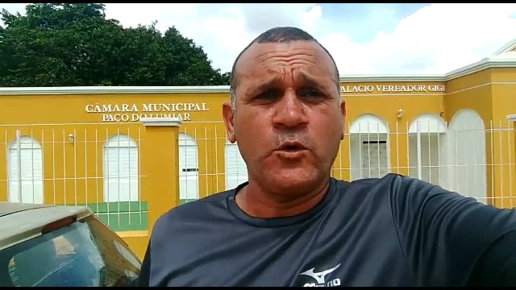 VEJA! Morador de Iguaíba detona e diz que em Paço só tem político ladrão