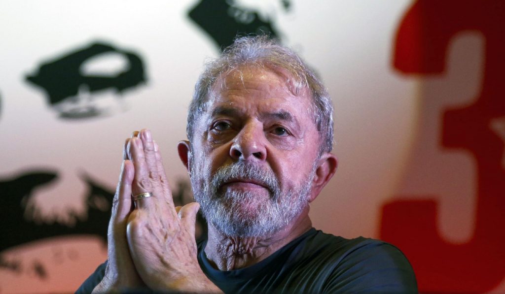 Se Lula não se entregar em Curitiba, agentes podem cumprir mandado de prisão em São Paulo