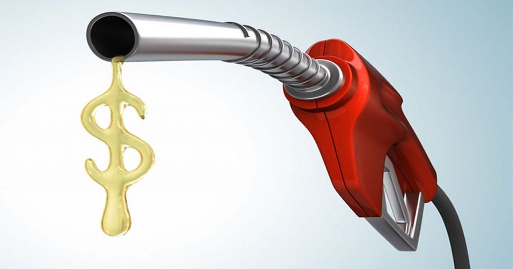 Petrobras anuncia redução de 2,8% no preço da gasolina