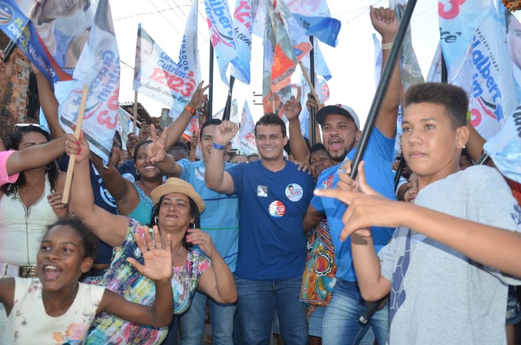 Moradores da Vila Passos abraçam campanha de reeleição do deputado Glalbert Cutrim