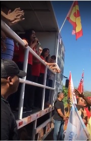 Vídeo: Em decadência, Ana do Gás é vaiada durante comício em Santo Antonio dos Lopes