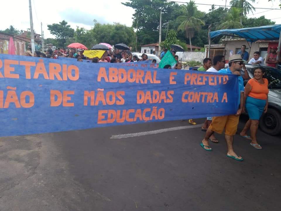 Cachoeira Grande – Professores se mobilizam em protesto por melhorias da educação do município
