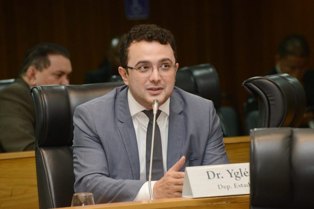 Dr. Yglésio busca solução para a suspensão das atividades do Hospital Geral de Matões do Norte