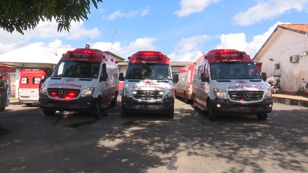 Samu de São Luís recebe três ambulâncias viabilizadas por Roberto Rocha