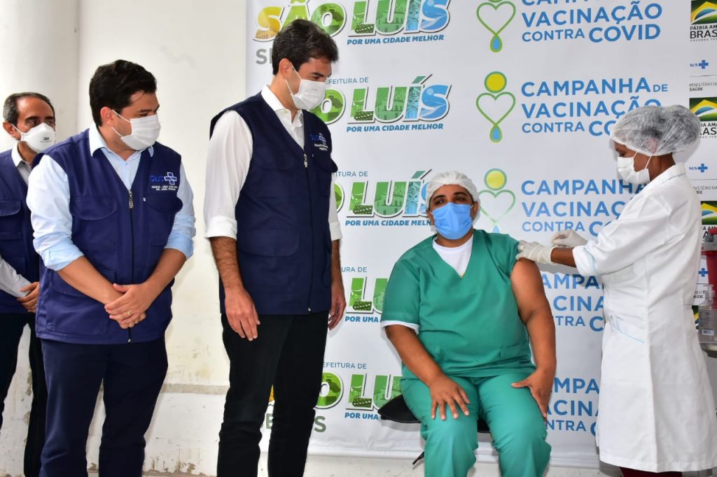 Braide acompanha início da vacinação contra a Covid em São Luís