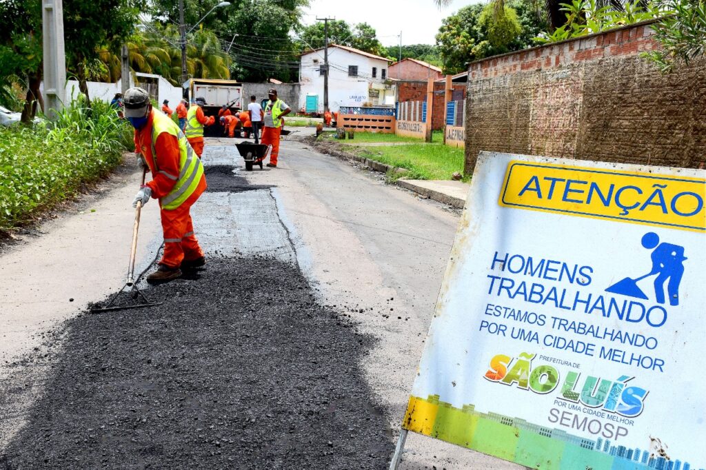 São Luís: Prefeitura trabalha para recuperar pavimentação de ruas e avenidas da capital