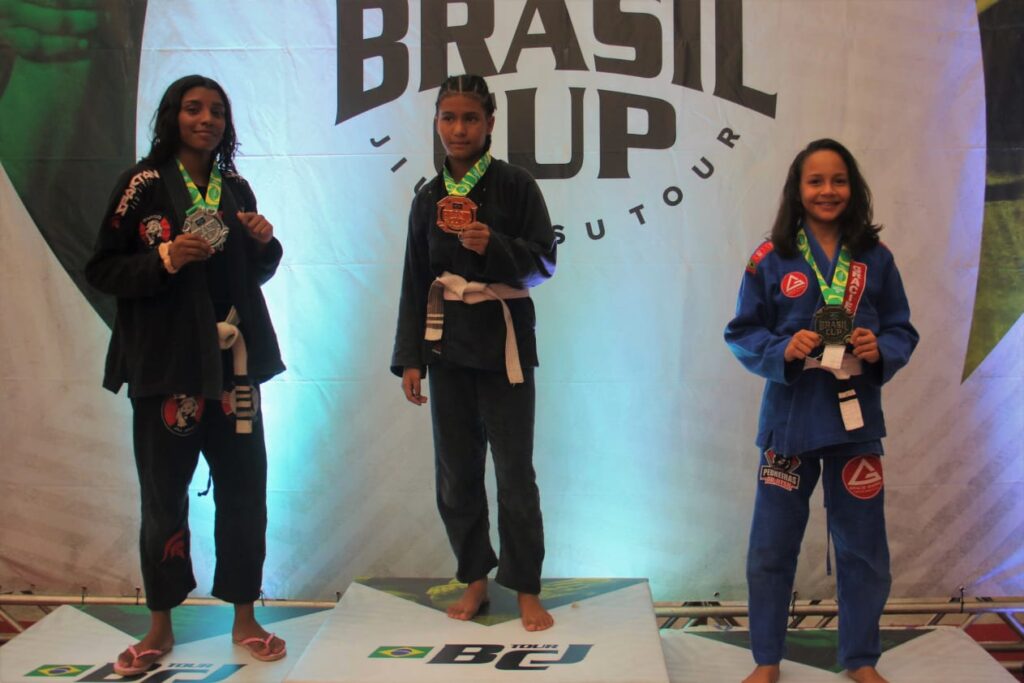 Atleta peritoroense sobe mais uma vez ao pódio no Brasil Cup de Jiu-Jitsu 2022