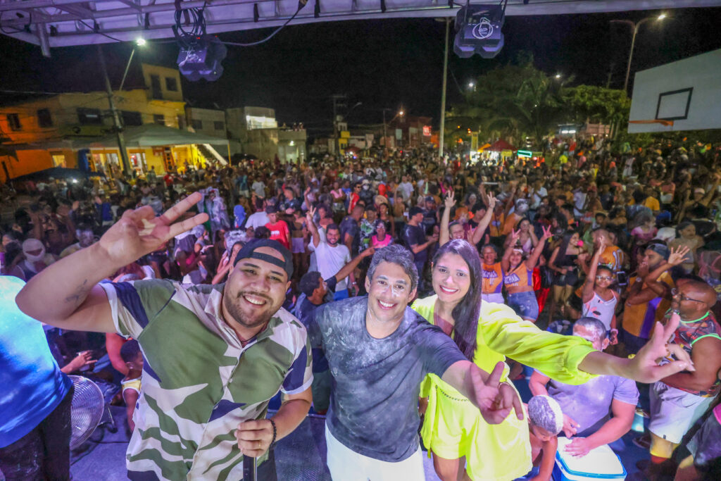 Osmar Filho reúne multidão no pré-carnaval de São Luís