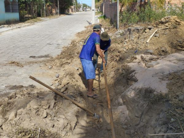 Paço do Lumiar: SAAE e SEMIU garantem avanço no abastecimento de água no bairro Pirâmide